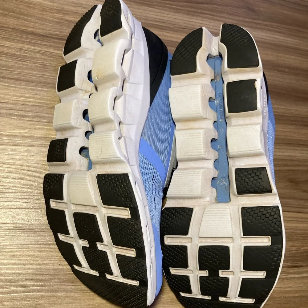 On Cloudstratus Shoes Women Size 9 Blue Running Helion CloudTec Sneakers - Picture 2 of 16